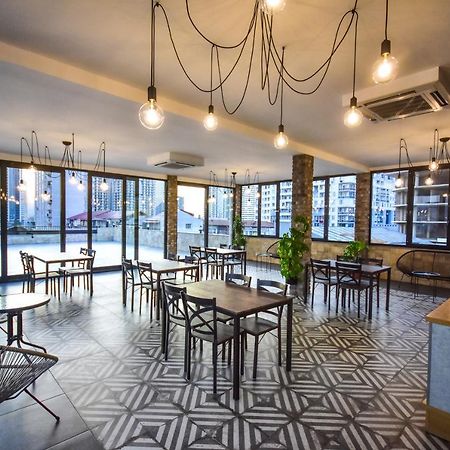 Hotel Absolut Батуми Экстерьер фото